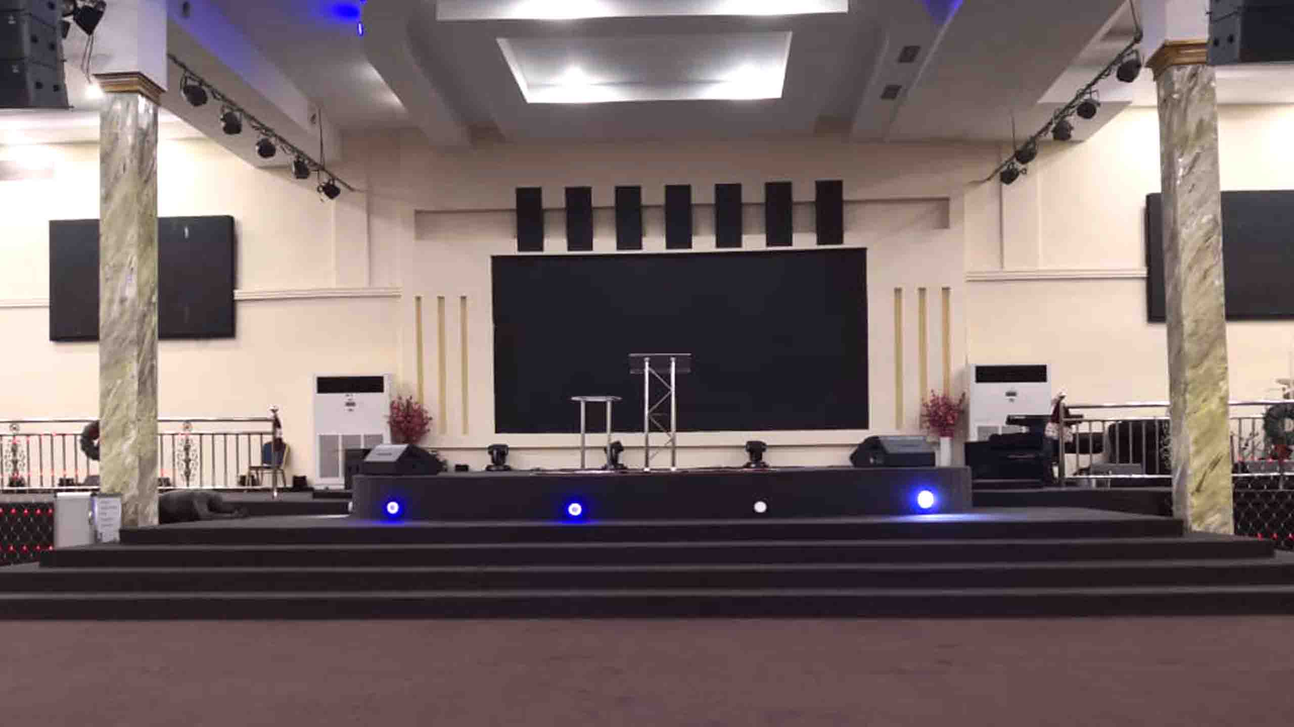 Projects church led screen 38
