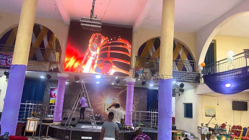 church led screen 54