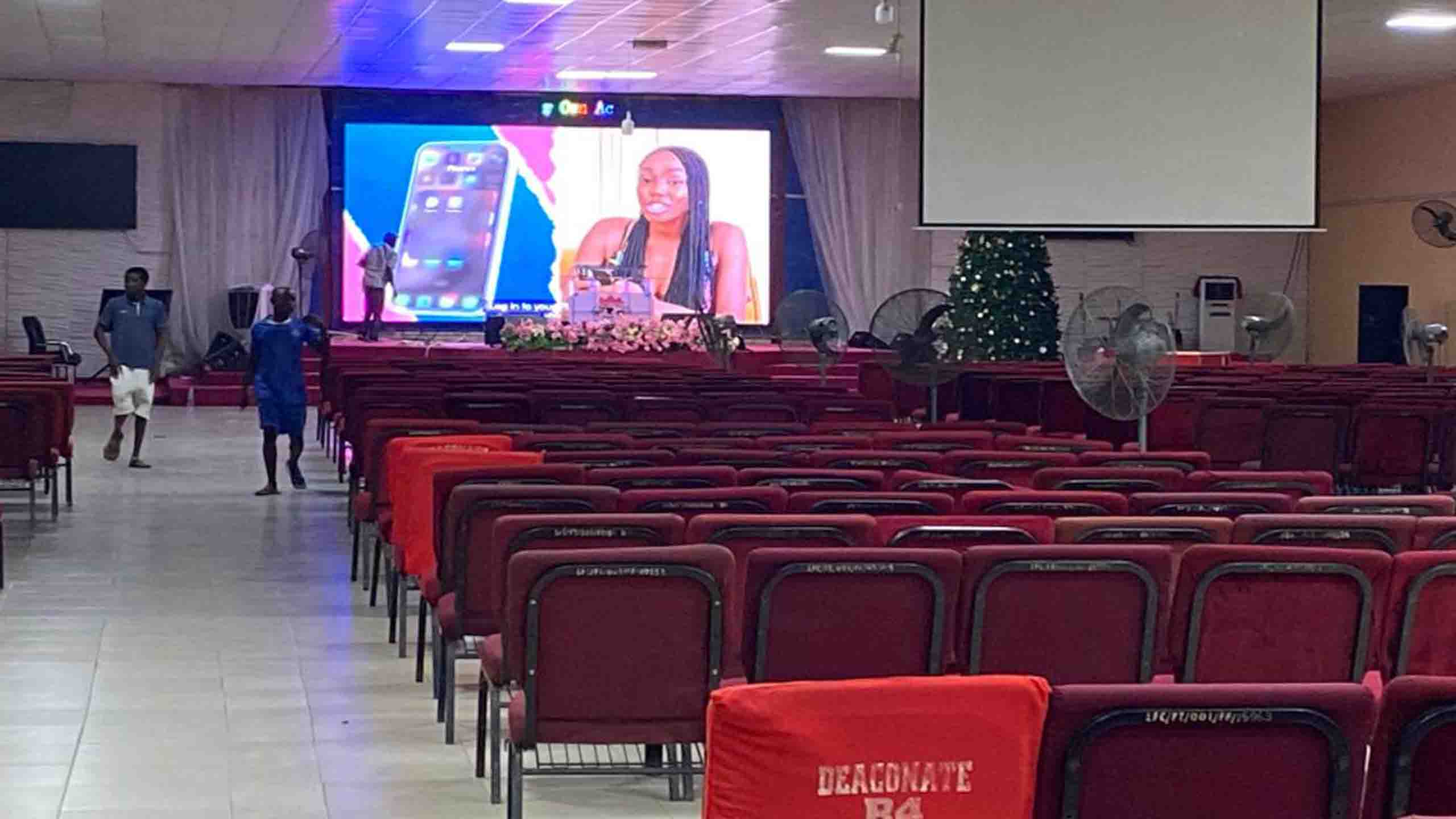 Projects church led screen 111