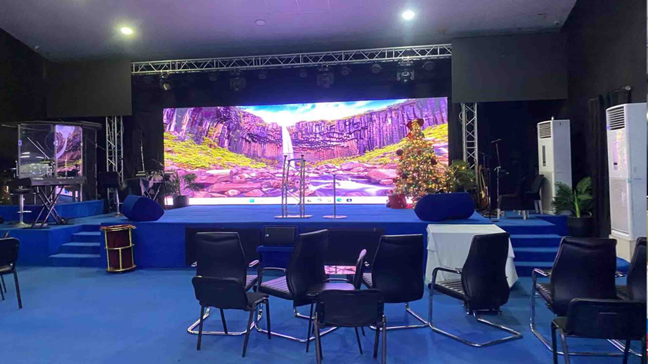 Projects church led screen 113